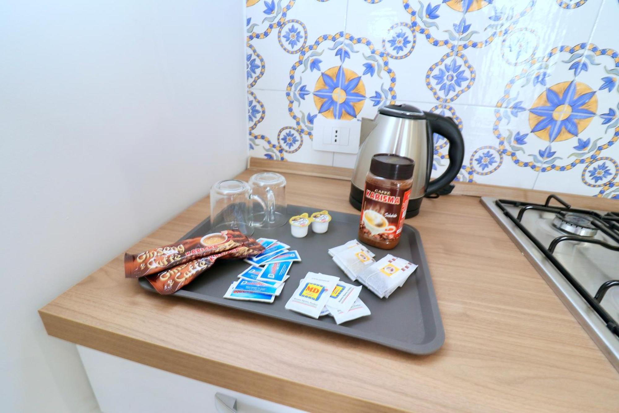 Airport Guest Houses 那不勒斯 外观 照片